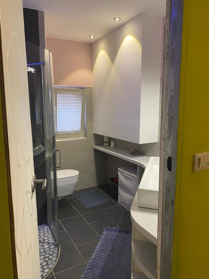 Apartma Mari Koper Buitenkant foto