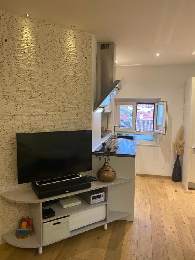Apartma Mari Koper Buitenkant foto